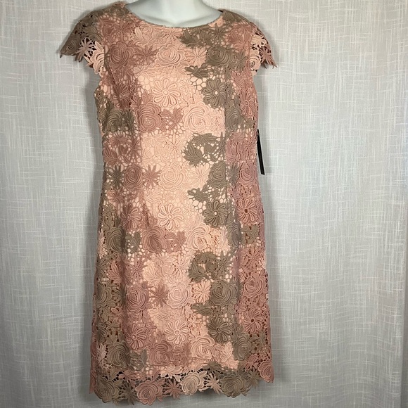 Tahari Dress Size 8P Pink, Taupe Lace Floral Lined Dress